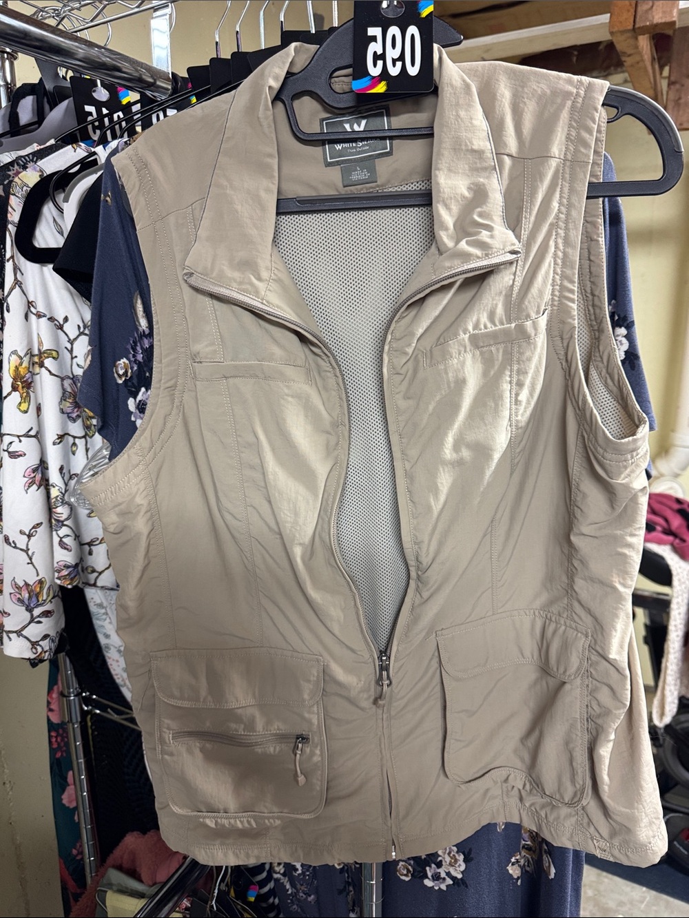 White Sierra Women's Khaki/Tan Utility Vest